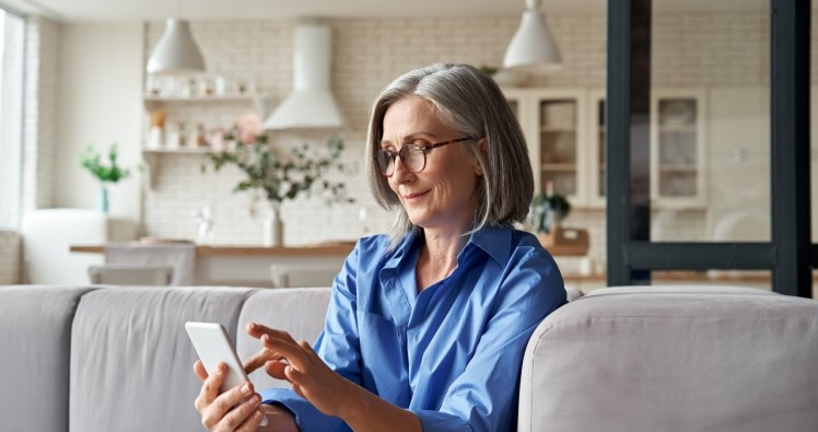 La Poste Mobile lance “Service +” et se rapproche encore des séniors - Horaires la poste